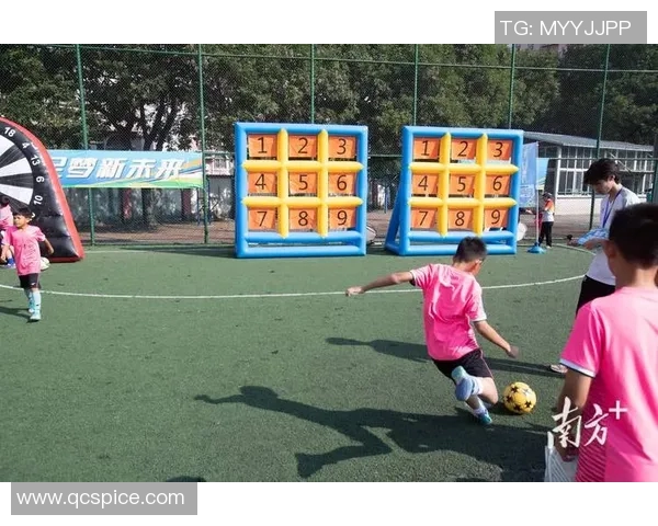 加维引领未来足球潮流探索新一代球员的成长与挑战